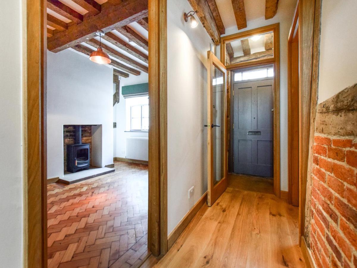 Mercia House ウィンチカム エクステリア 写真